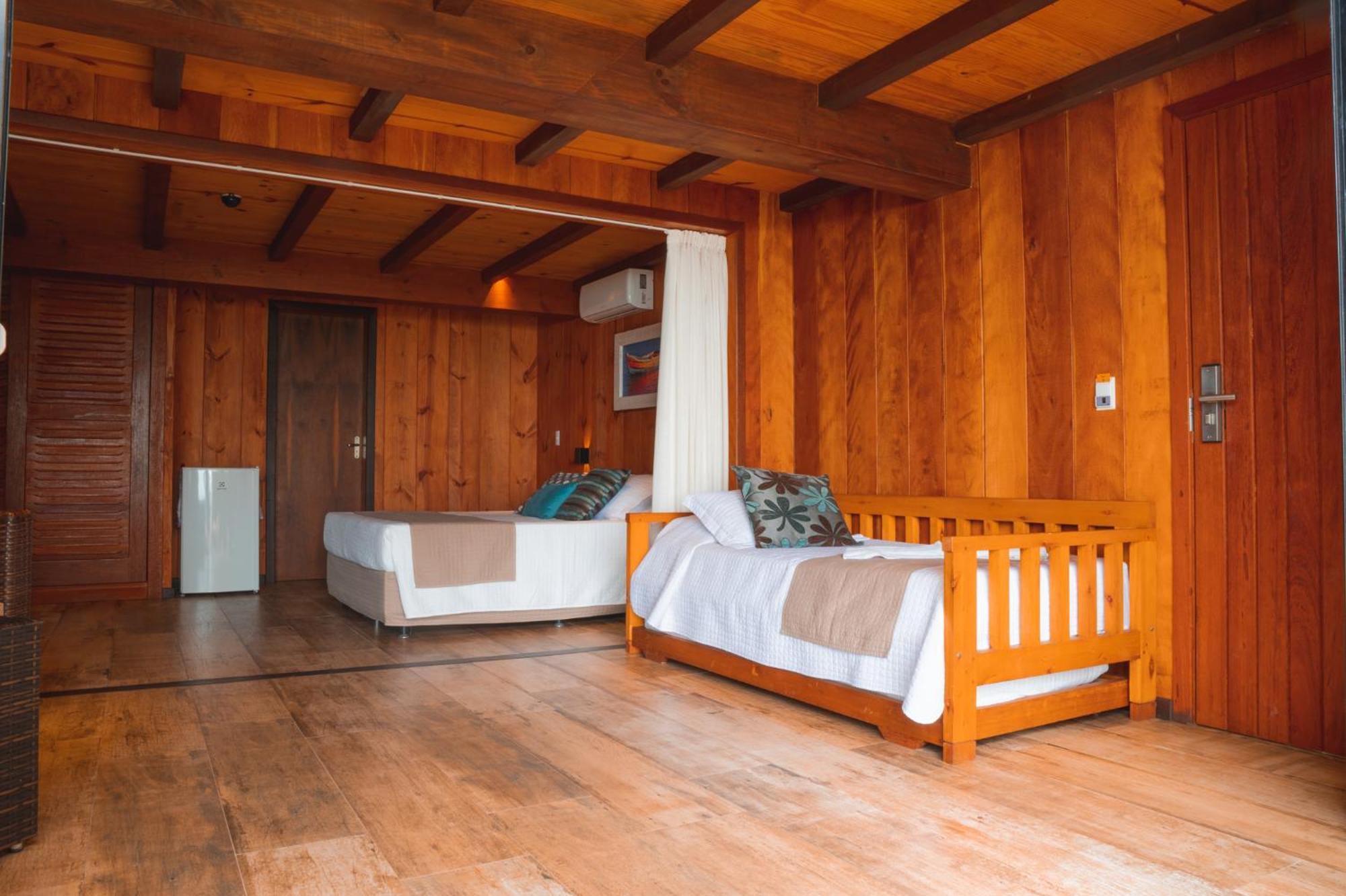 Hotel Atalaia Do Mariscal Bombinhas Room photo